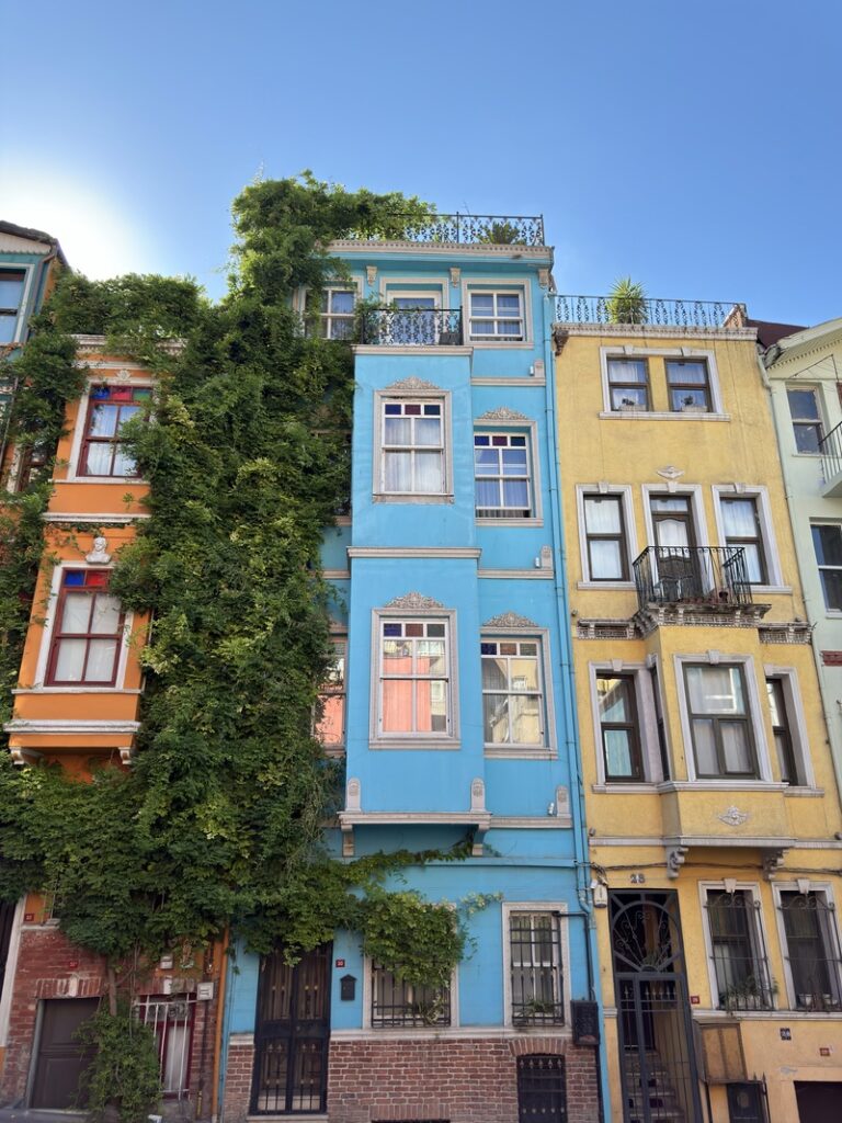 istanbul balat bleue