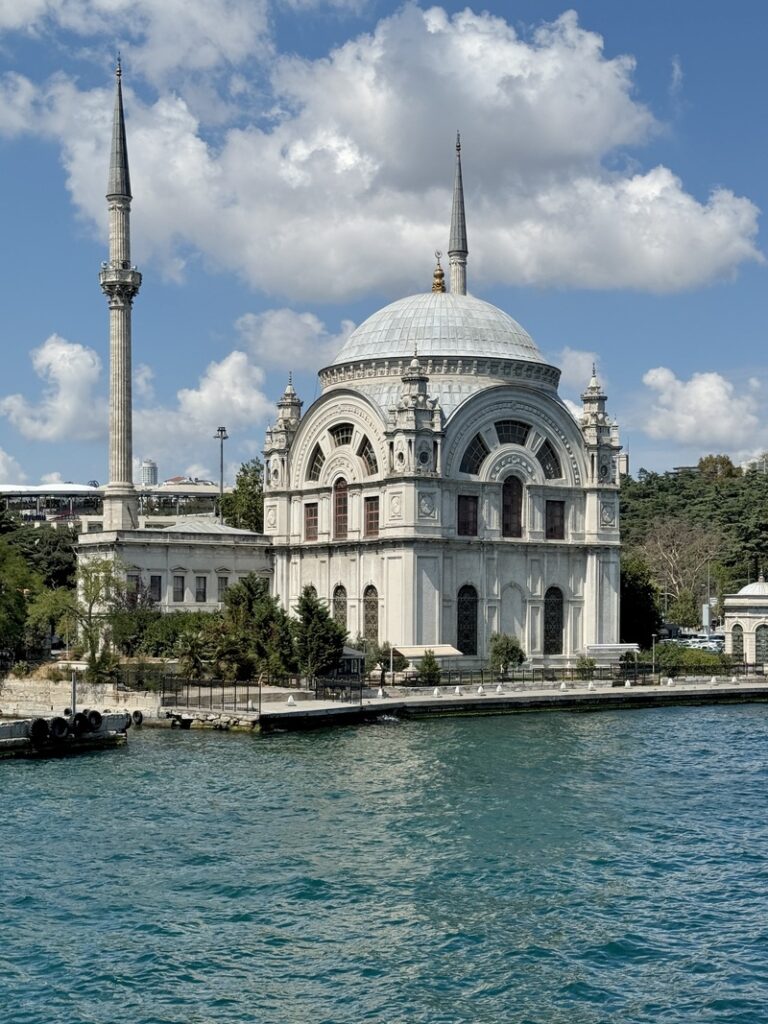 istanbul mosquee ortakoy