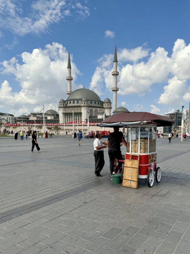 istanbul taksim place