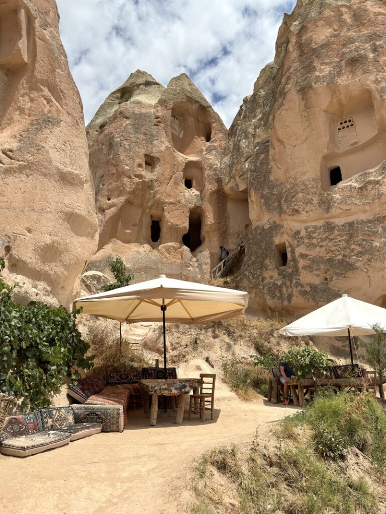 cappadoce cafe dans la rose valley