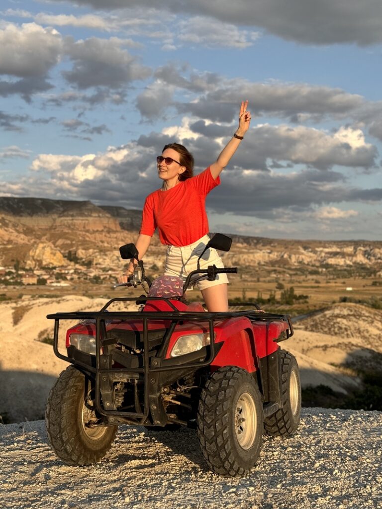 cappadoce julie sur un quad