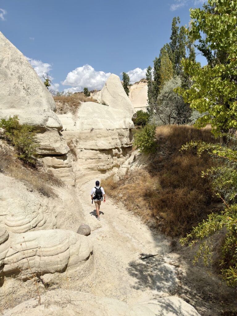 cappadoce marche dans la pigeon valley