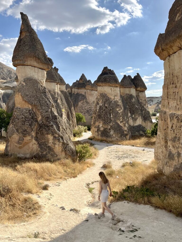 cappadoce marche dans pasabag valley