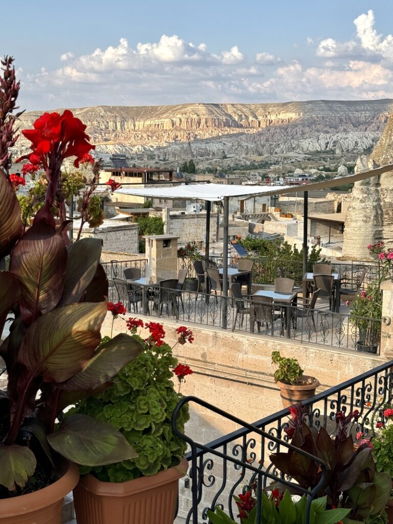 cappadoce terrasse du taskonak hotel de goreme