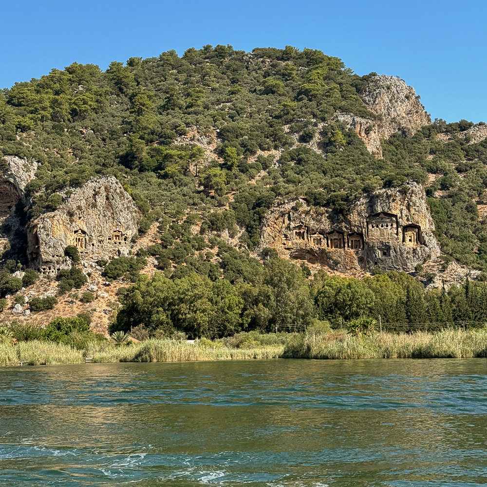 Tombes lyciennes Dalyan Turquie